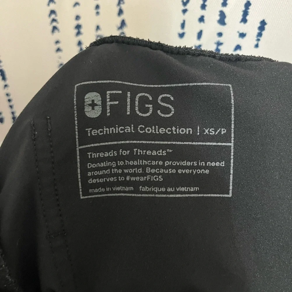 Figs Black Joggers - Picture 3 of 3